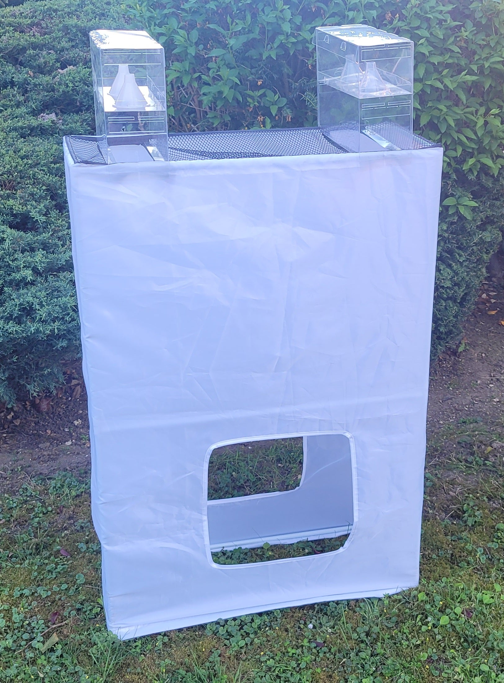 tente anti-frelons Tente anti-frelons à cadre modèle 2026 – apicrosne
